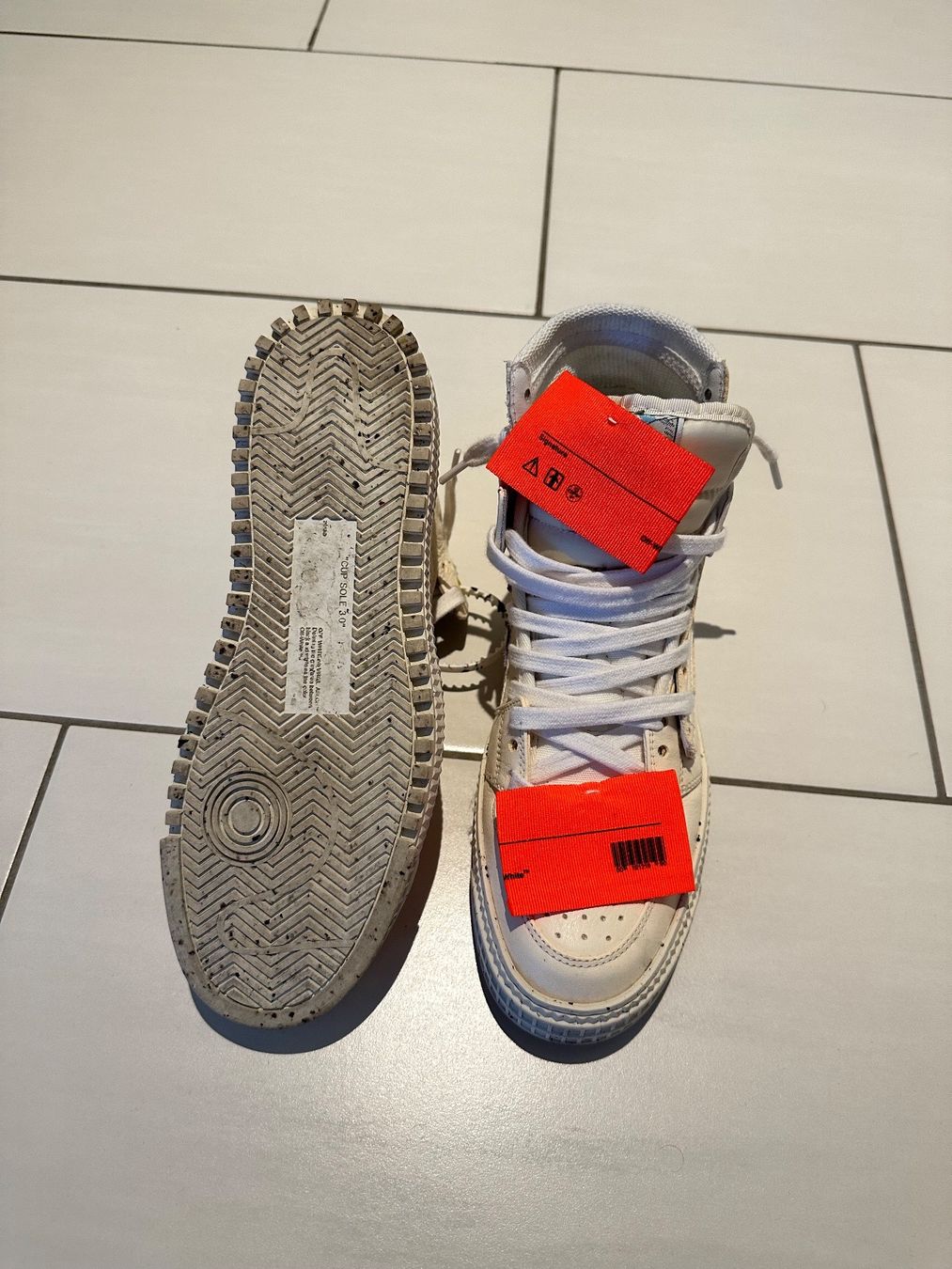 Off-White Scarpe da uomo: OFF WHITE Off Court 3.0 beige – Usato da Zug venduto da cieeeeelo 2