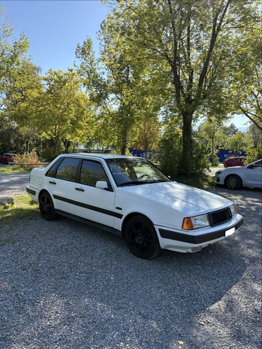 Volvo Automobili: Volvo 460 2.0 GLE  – Usato da Luzern venduto da alm_w86n