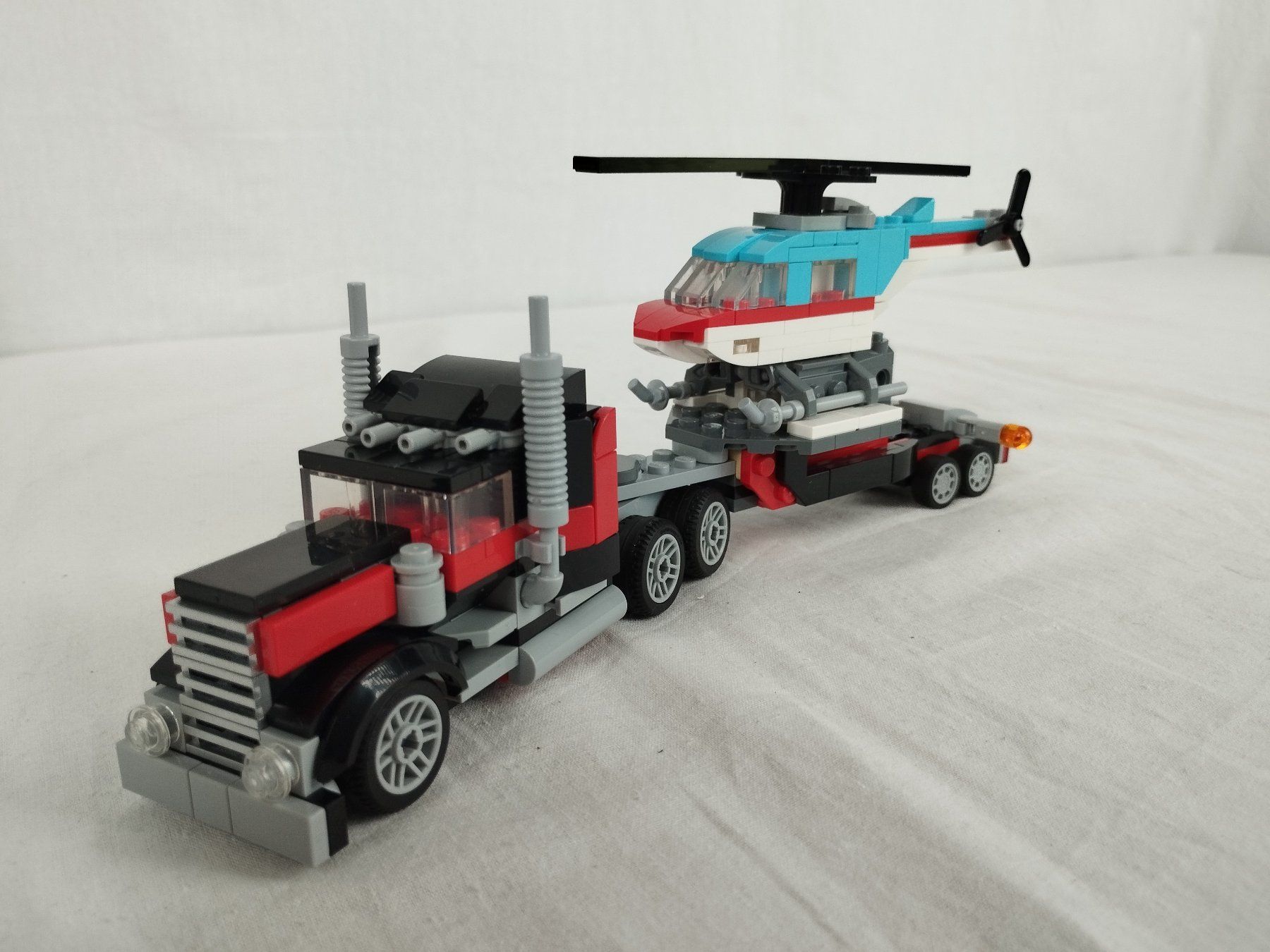 Lego Jeux de construction: LEGO Creator 31146 Tieflader mit Hubschrauber – D'occasion à Schübelbach par Restwert_Schubelbach 5