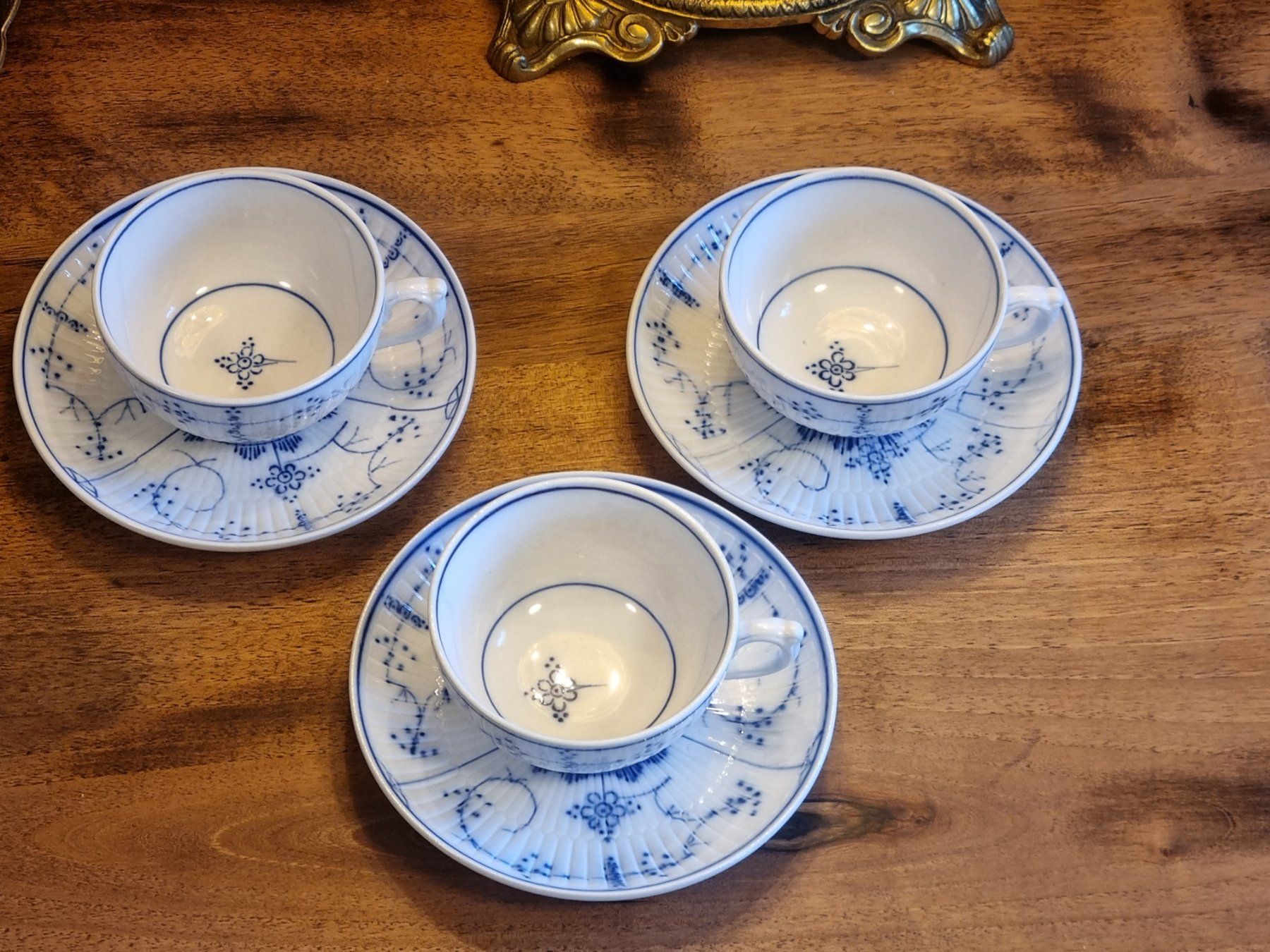 Villeroy & Boch Tazze: Villeroy & Boch Dresden 3 antike Teegedecke – Usato da Scharnachtal venduto da devin03