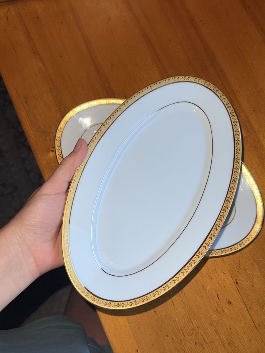 Piatti: two oval Limoges plates (26 cm) – Usato da Le Sentier venduto da CannelleVintage13