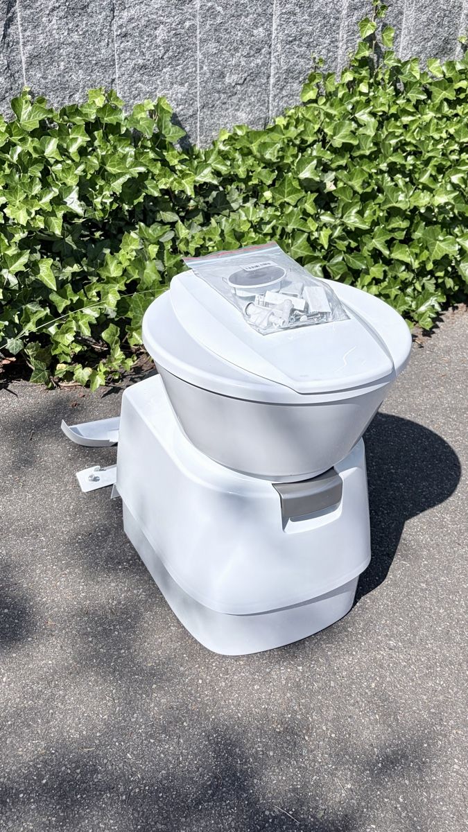 Dometic WC: Dometic CT4110 Camping Toilette NEU – Neu (gemäss Beschreibung) aus Ehrendingen von Nolo71