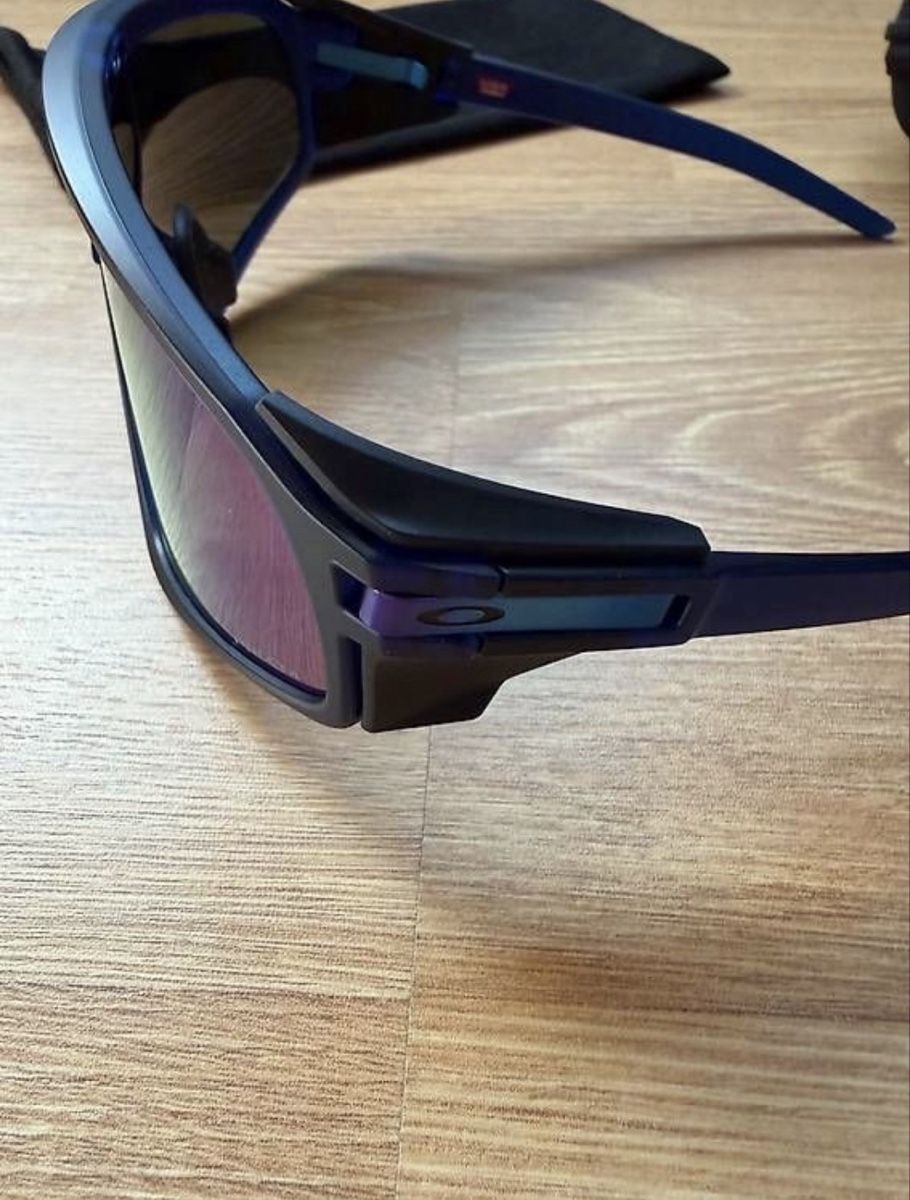 Oakley Occhiali & Lenti: Oakley Latch Panel NEU – Nuovo (secondo la descrizione) da Liebefeld venduto da ottas 2