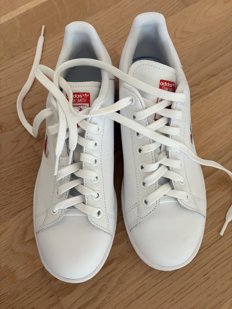 Adidas Damenschuhe: Adidas Stan Smith Grösse 40 – Neu und originalverpackt aus Bonstetten von Moma10