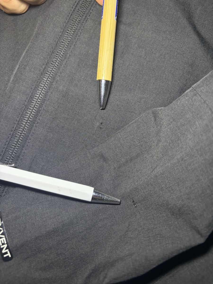 North Face Vestes: The North Face Dryvent Jacket Black Size S  – D'occasion à Brislach par edu_t6pq 9