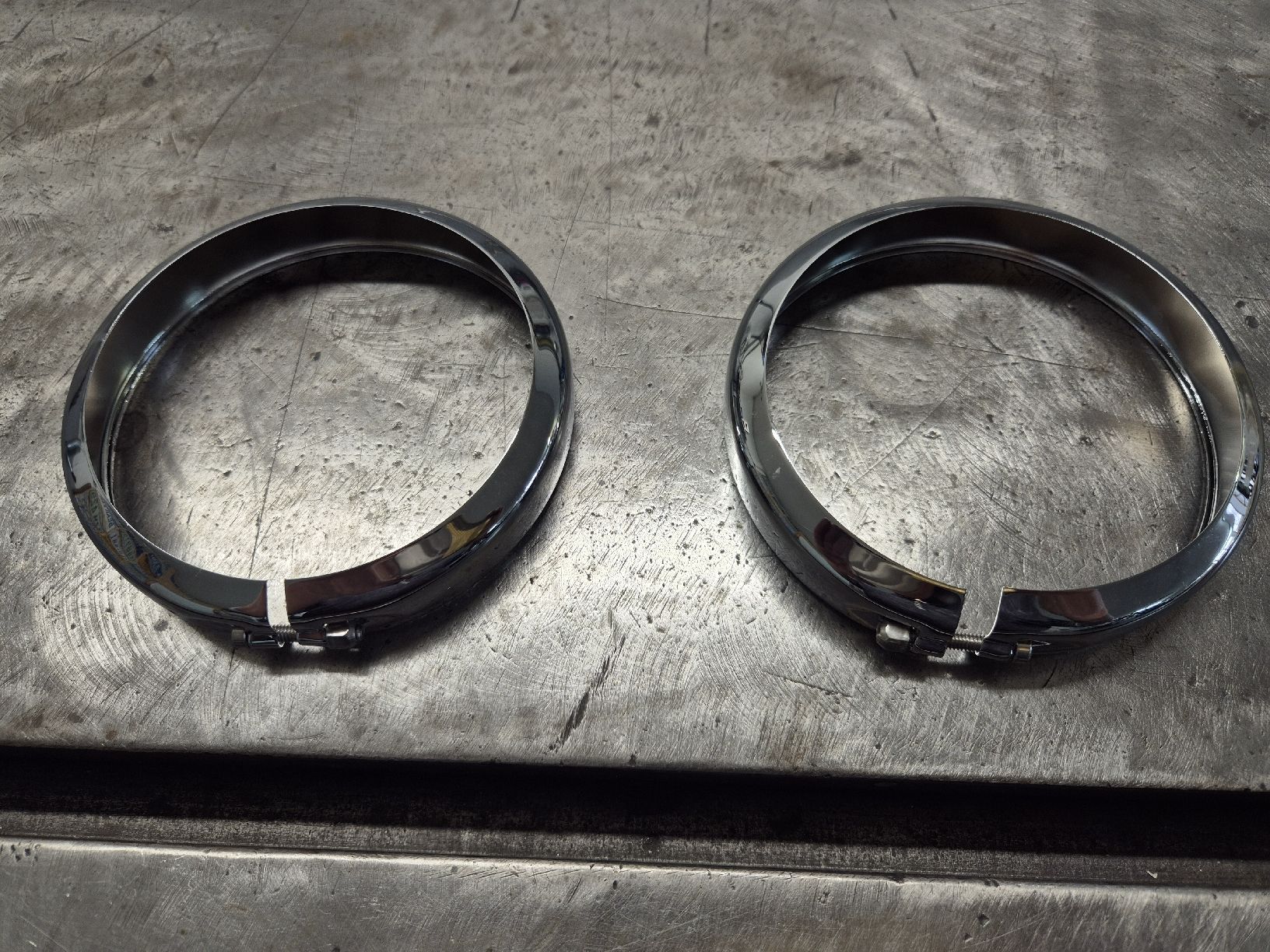 Harley-Davidson Tutti i ricambio per moto: Passing Lamp Harley-Davidson – Usato da Le Locle venduto da CHEGUA