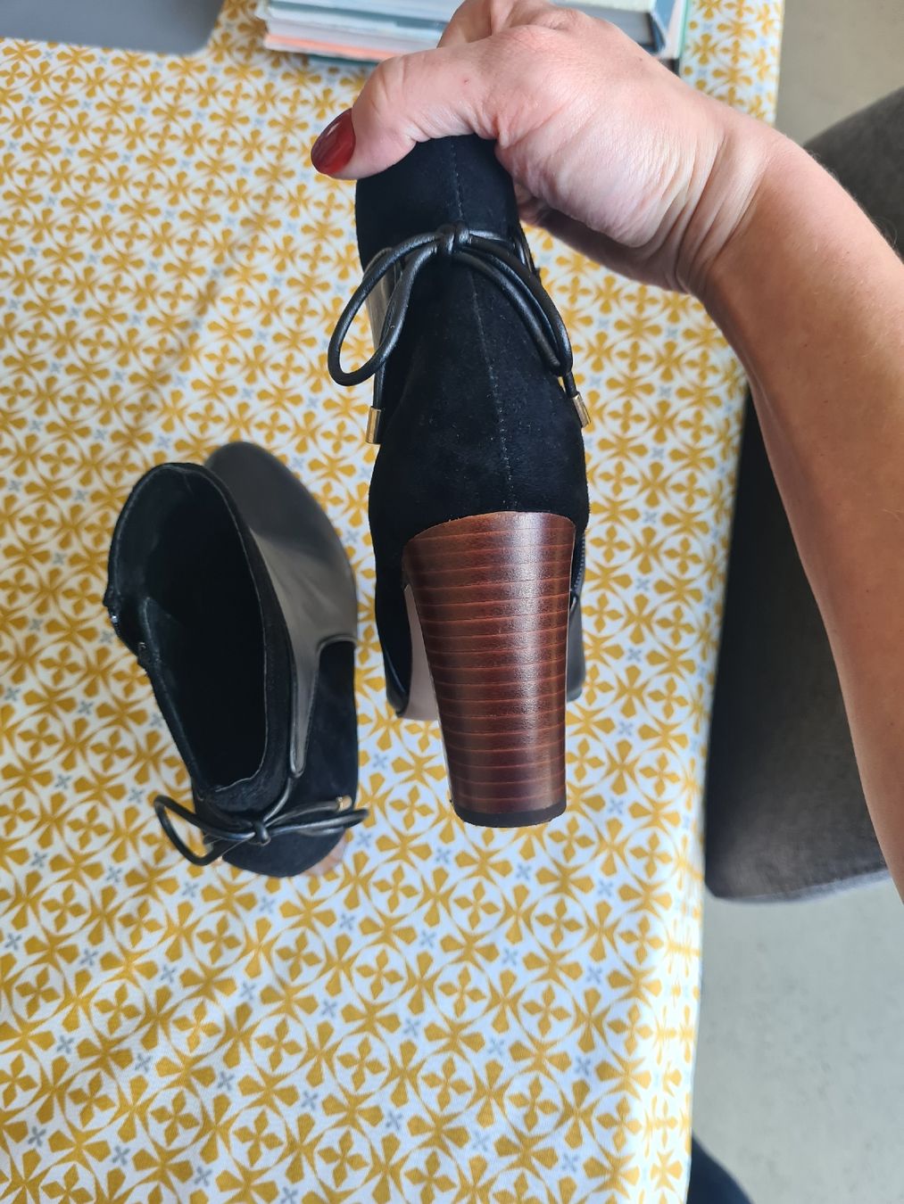 Scarpe da donna: Jonak Lederstiefeletten – Usato da Zürich venduto da safenia87 4