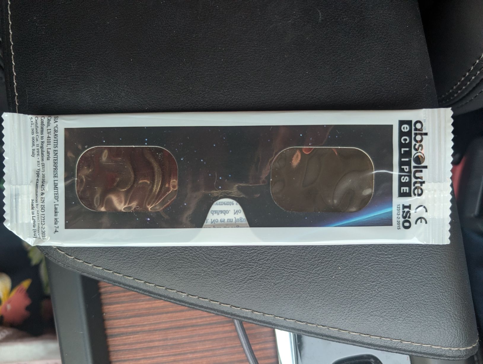 Brillen & Gläser: Brille Sonnenfinsternis Absolute Eclipse CE ISO 12312-2:2015 – Neu und originalverpackt aus Basel von Babuschka07 2
