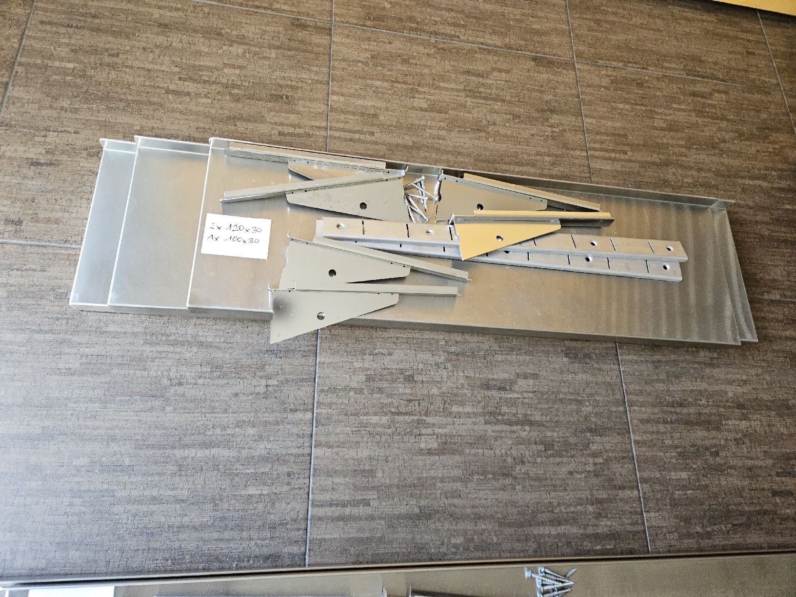 Scaffali: Chromstahl Wandregal Gastro – Usato da Morschach venduto da Hanswi