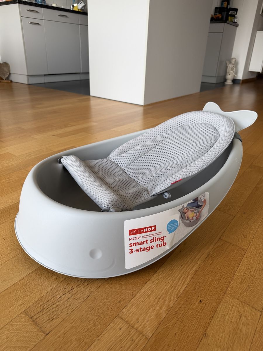 Baignoires: Babywanne sehr gut erhalten – D'occasion à Gossau SG par Makijali
