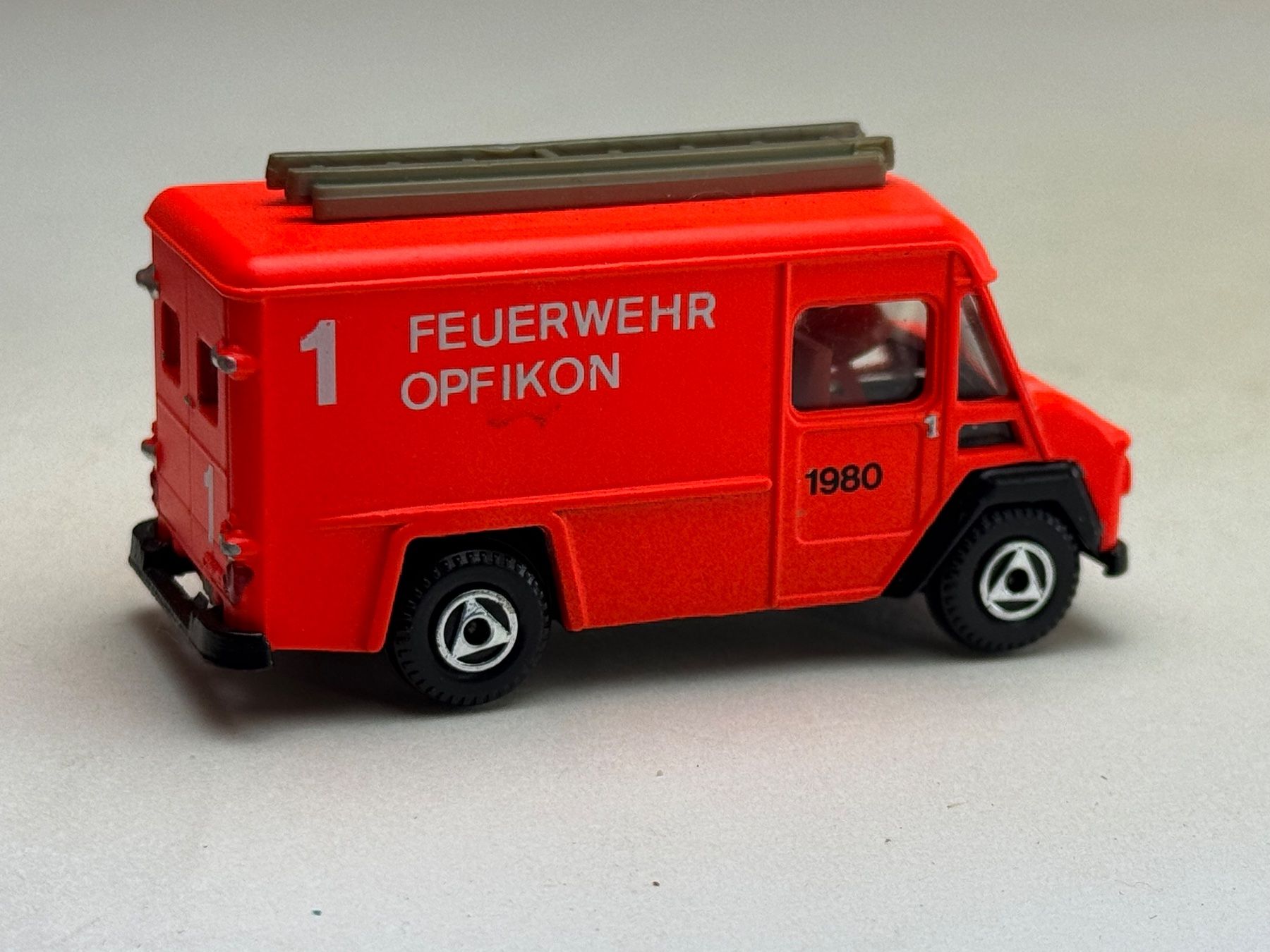 Modellini d'auto: EB- Efsi Commer 302 Feuerwehrwagen – Usato da Elm venduto da Wikmtz 1