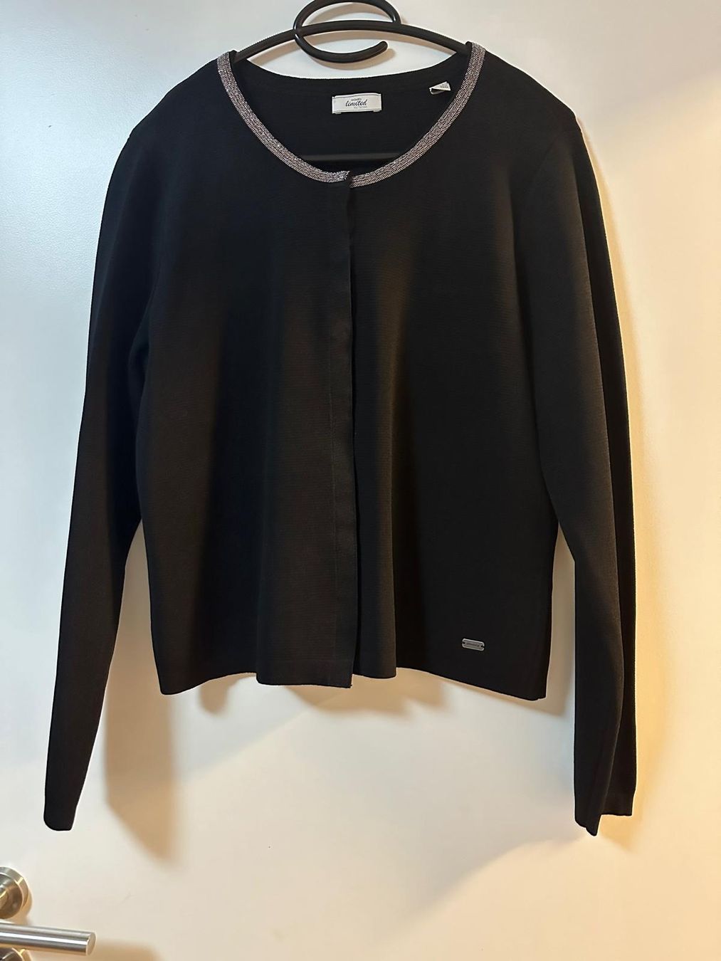 Jacken: Limited Jacke – Neu (gemäss Beschreibung) aus Zürich von TG014