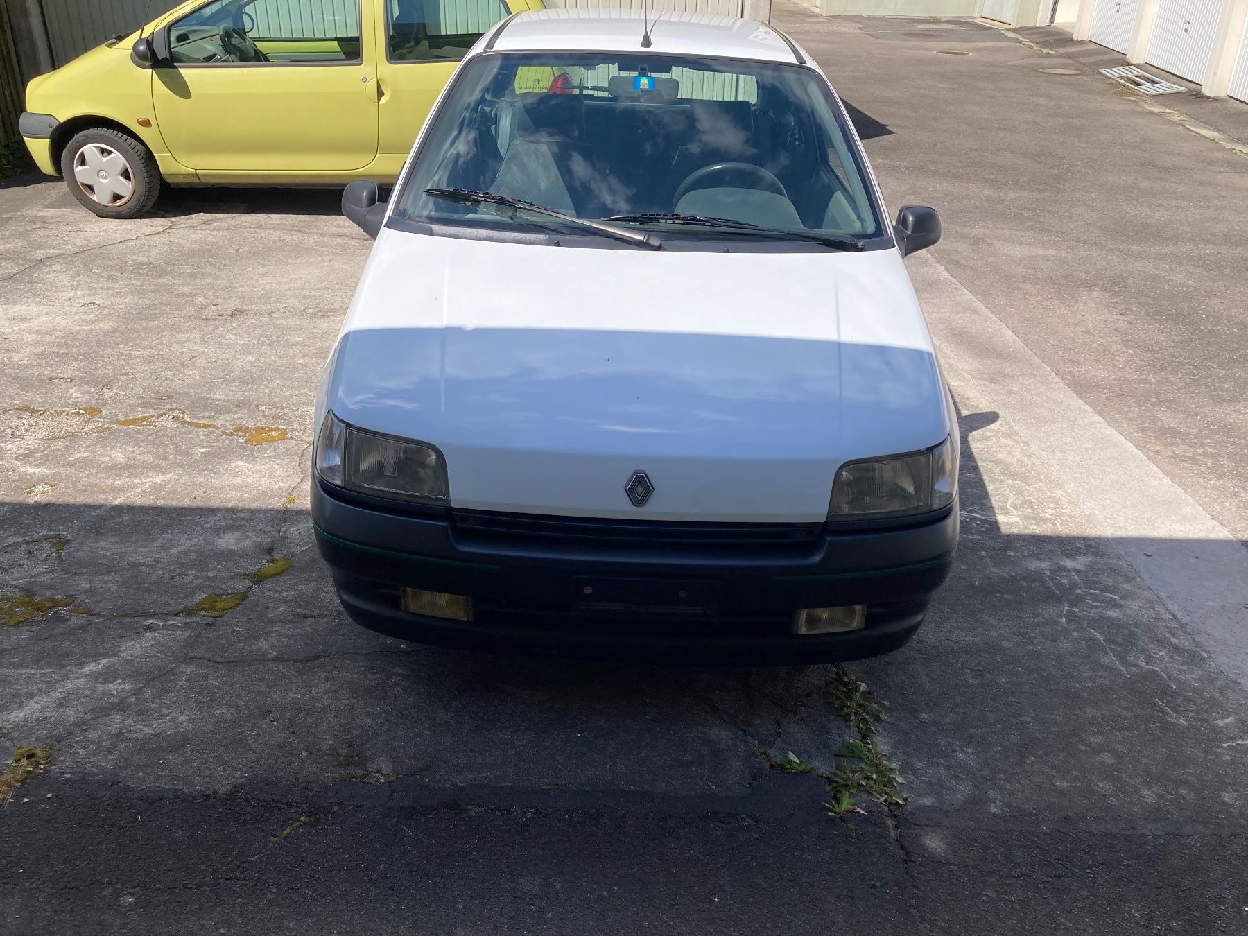 Renault Automobili: Renault Clio 1.4 S – Usato da Erstfeld venduto da Peach78 1