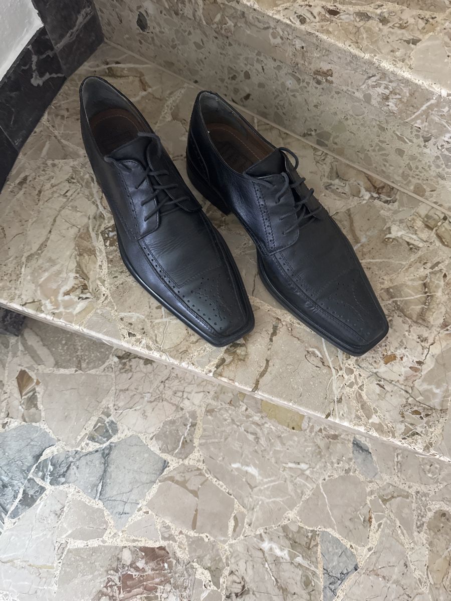 Herrenschuhe: Sportliche Leder - Herrenschuhe, Gr.44 – Gebraucht aus Schwyz von Luz20
