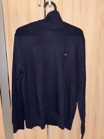 Tommy Hilfiger Navy Blue Sweater, Size M