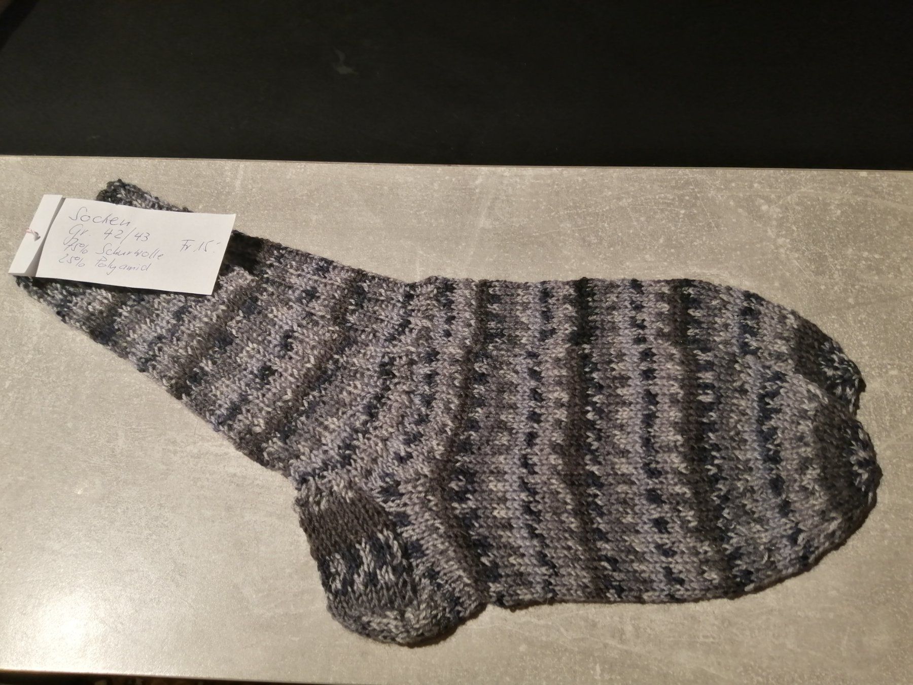 Calze: Socken handgestrickt, Grösse: 42/43 – Nuovo (secondo la descrizione) da Altstätten SG venduto da willipatricia