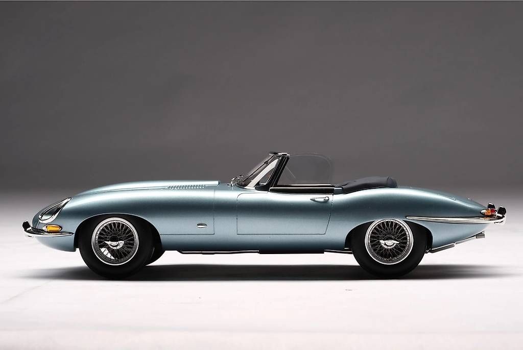 Modellini d'auto: JAGUAR E-TYPE ROADSTER - AMALGAM Collection 1:18 – Nuovo e nell'imballaggio originale da Dietikon venduto da Zueriring 1