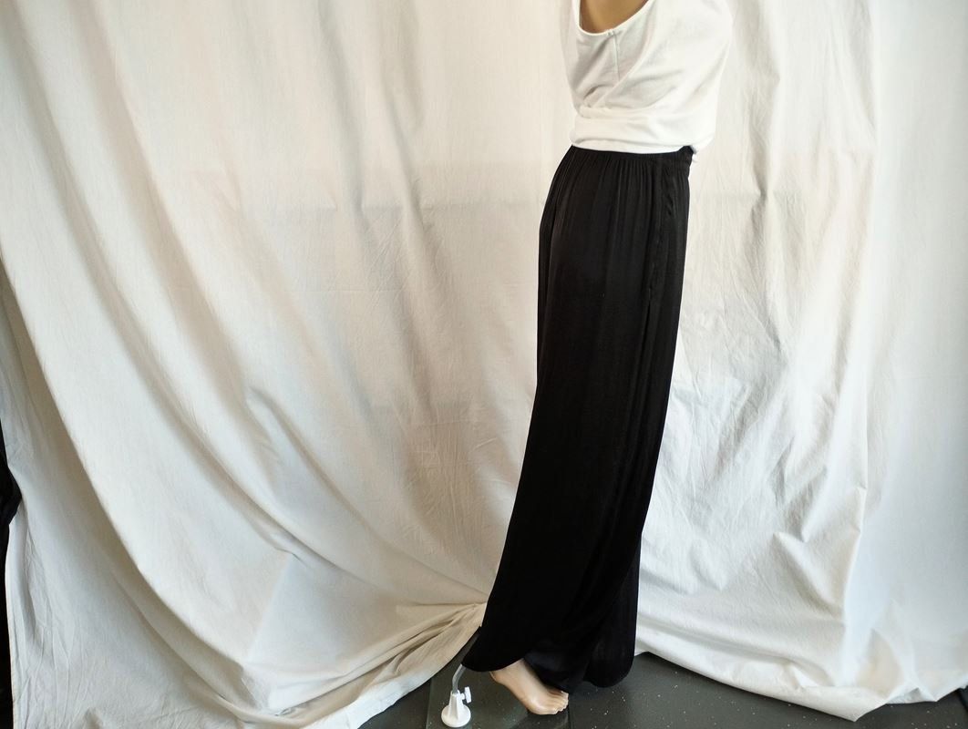 Zara Pantaloni: ZARA lange Hose Gr. XS – Usato da Schübelbach venduto da Restwert_Schubelbach 2