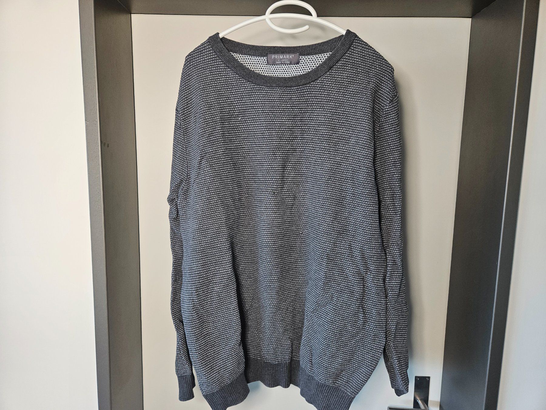 Pullover & Sweatshirts: Herrenpullover Primark Grösse XL schwarz gestreift – Gebraucht aus Dübendorf von PrinceTamino