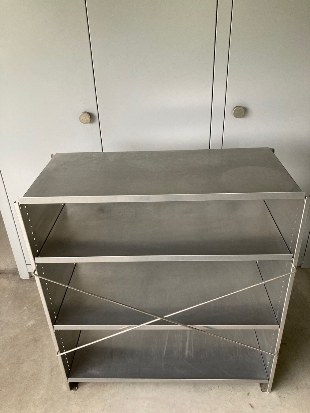 Lehni Scaffali: Aluminium Regal Lehni – Usato da Uster venduto da frrol 2
