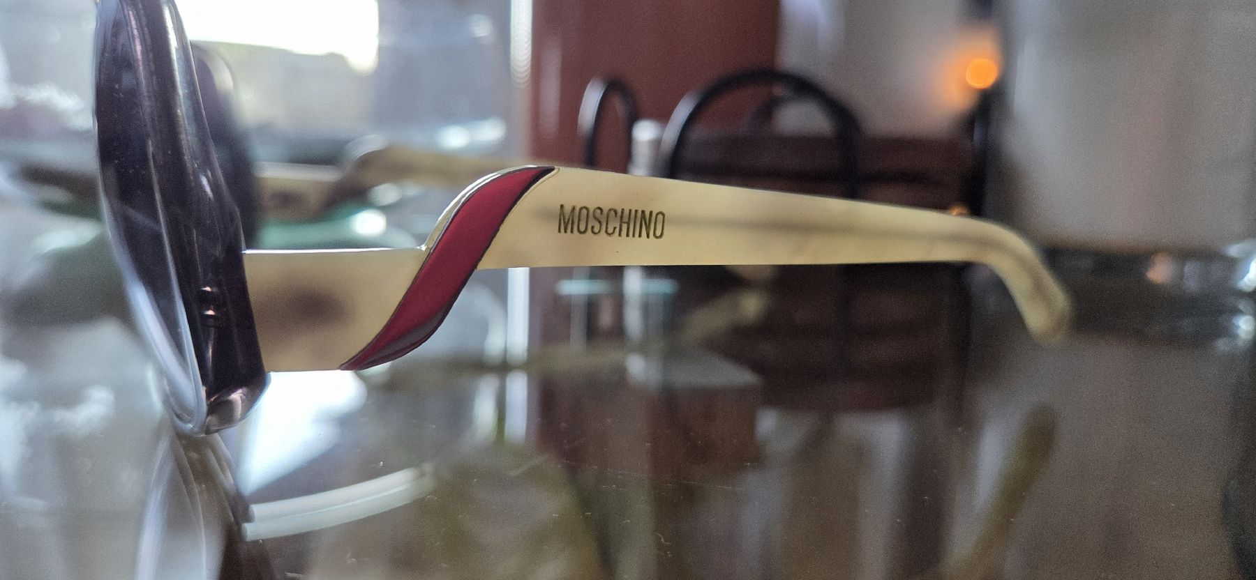 Moschino Brillen & Gläser: Original Moschino Sonnenbrille mit Etui – Gebraucht aus Oberembrach von ser_pqh5 2