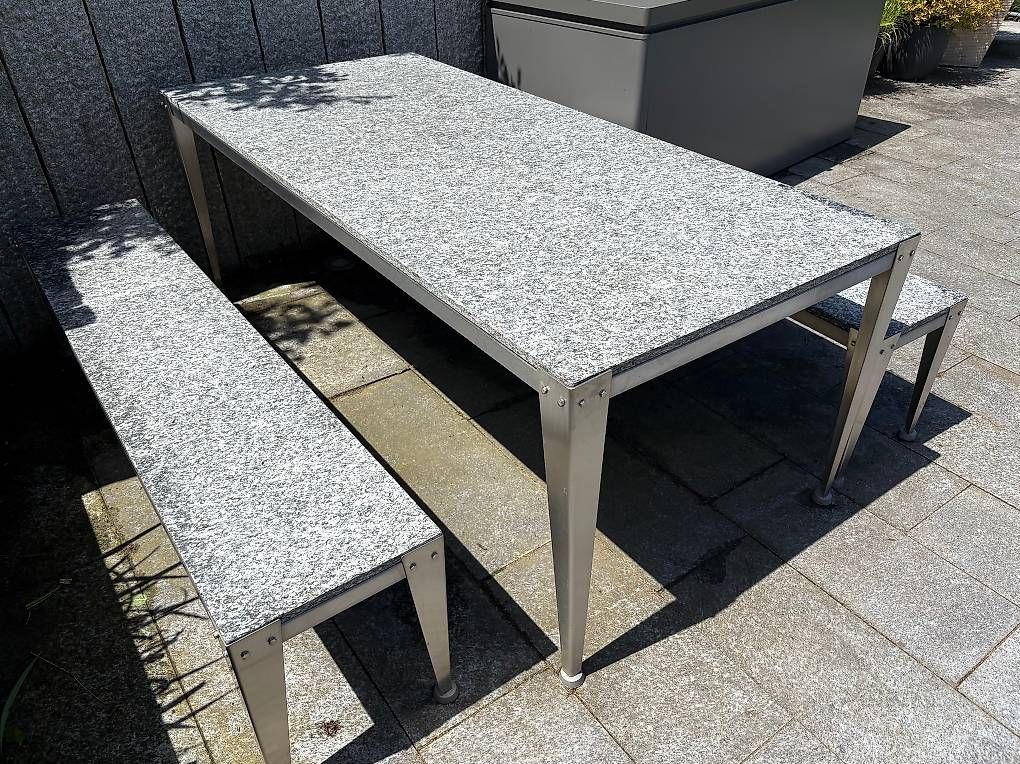 Set di tavolo e panche: Granit Tisch und Bänke – Usato da Wallisellen venduto da anu_l6xw 3