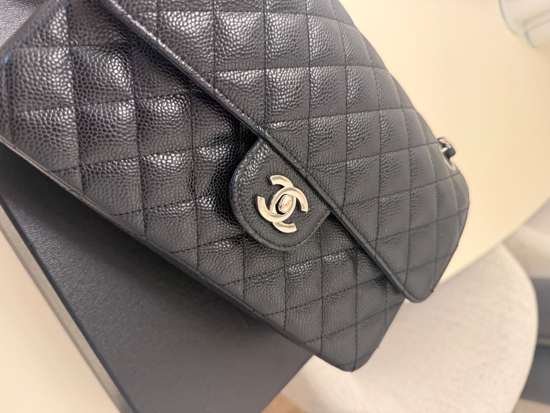 Chanel Sacs femmes: Chanel Flap Bag – D'occasion à Zürich par newyork2013 2