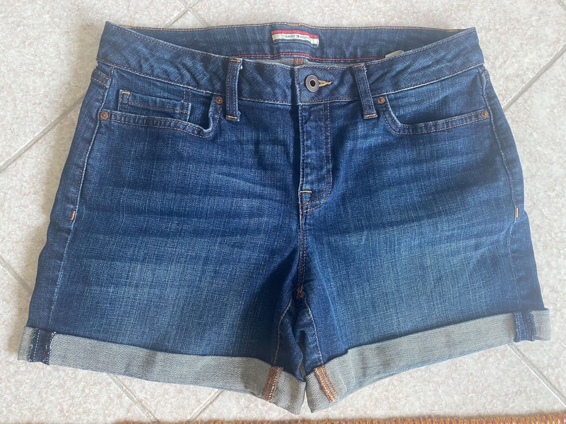 Tommy Hilfiger Jeans: TOMMY HILFIGER Denim Shorts – D'occasion à Besazio par lionheart63