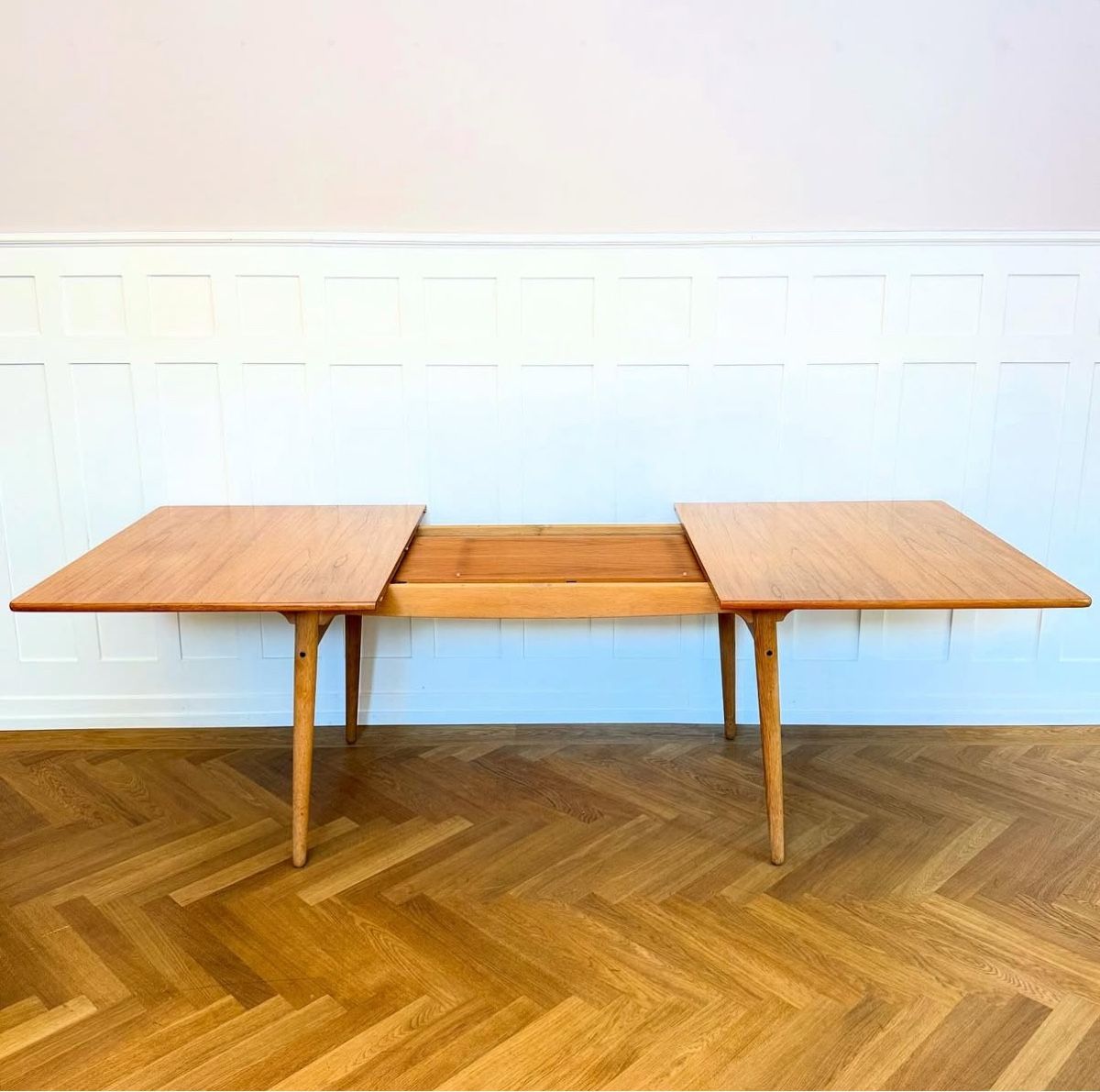 Tavoli: Hans Wegner Danish Mid Century dining table teak – Usato da Zürich venduto da Zurichvintage 3
