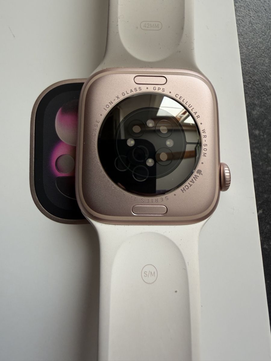 Apple Smartwatch: Apple Watch 11 42 mm wifi&cellular – Usato da Mühleberg venduto da Shindy14 5
