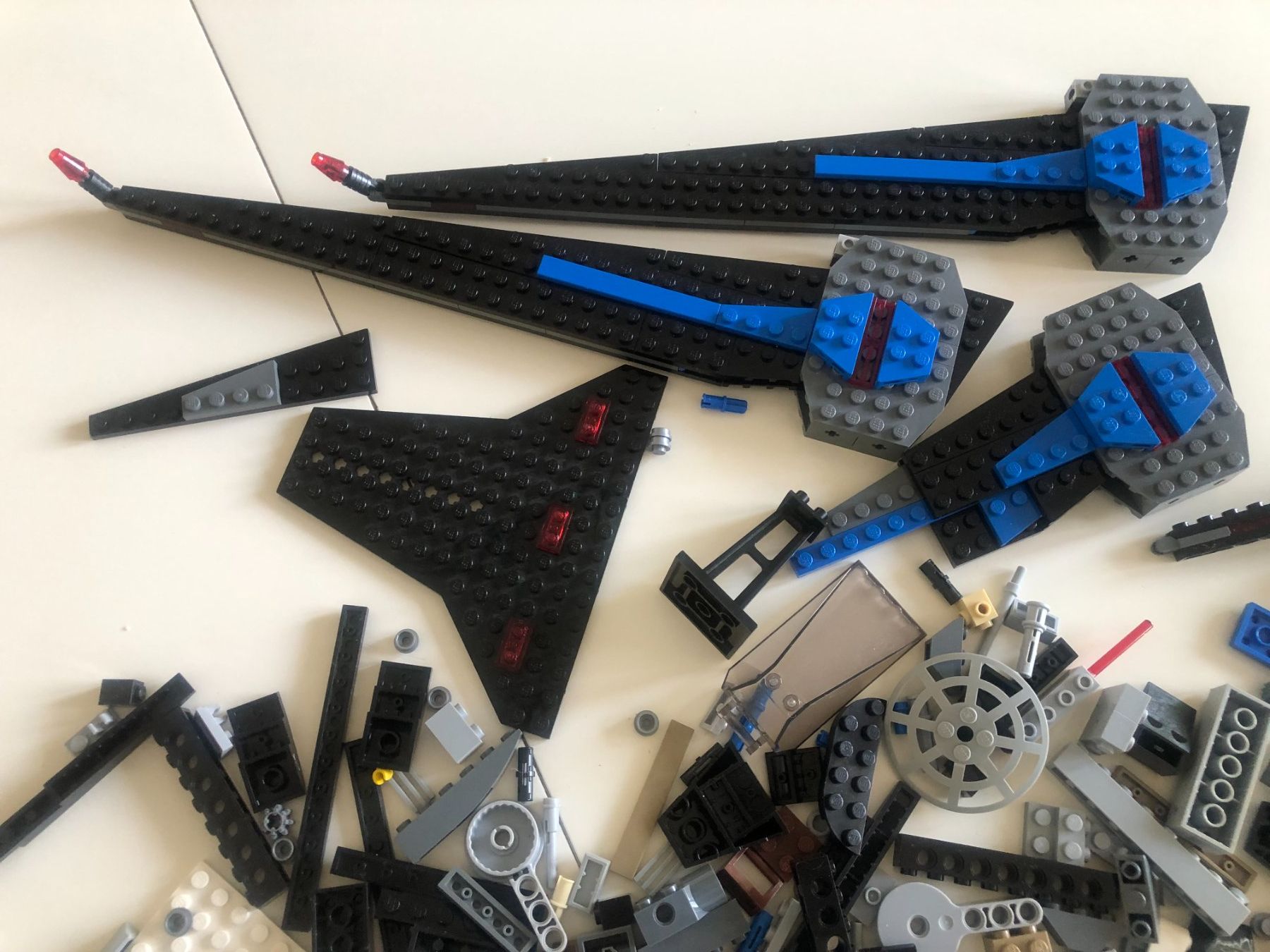 Lego Jeux de construction: Star Wars l 75185 Einzelteile – D'occasion à Bassersdorf par sammelfloh 7