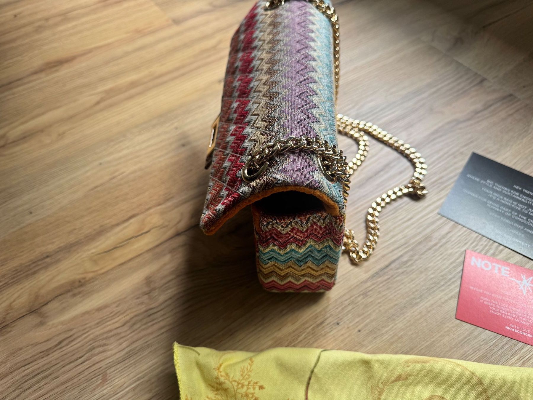 Borse da donna: NEUE Zigzag Tasche Nicas Concept – Nuovo e nell'imballaggio originale da Bern venduto da chr_9t8g 2