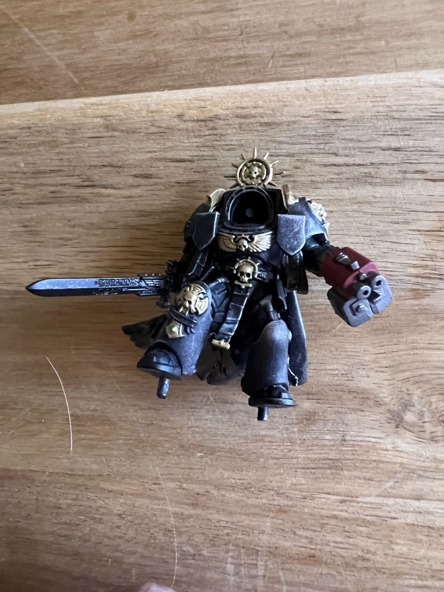 Statuette: Captain in Terminatorrüstung Warhammer 40k Space Marines – Usato da Bülach venduto da chevelle77 2