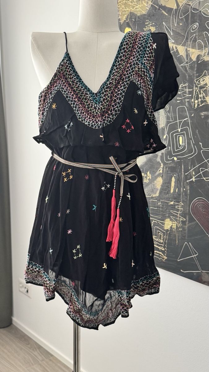 Kleider: Kurzes Kleid  – Neu (gemäss Beschreibung) aus Mörigen von TimelessFinds