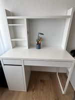 Schreibtisch IKEA Micke mit Aufsatz 