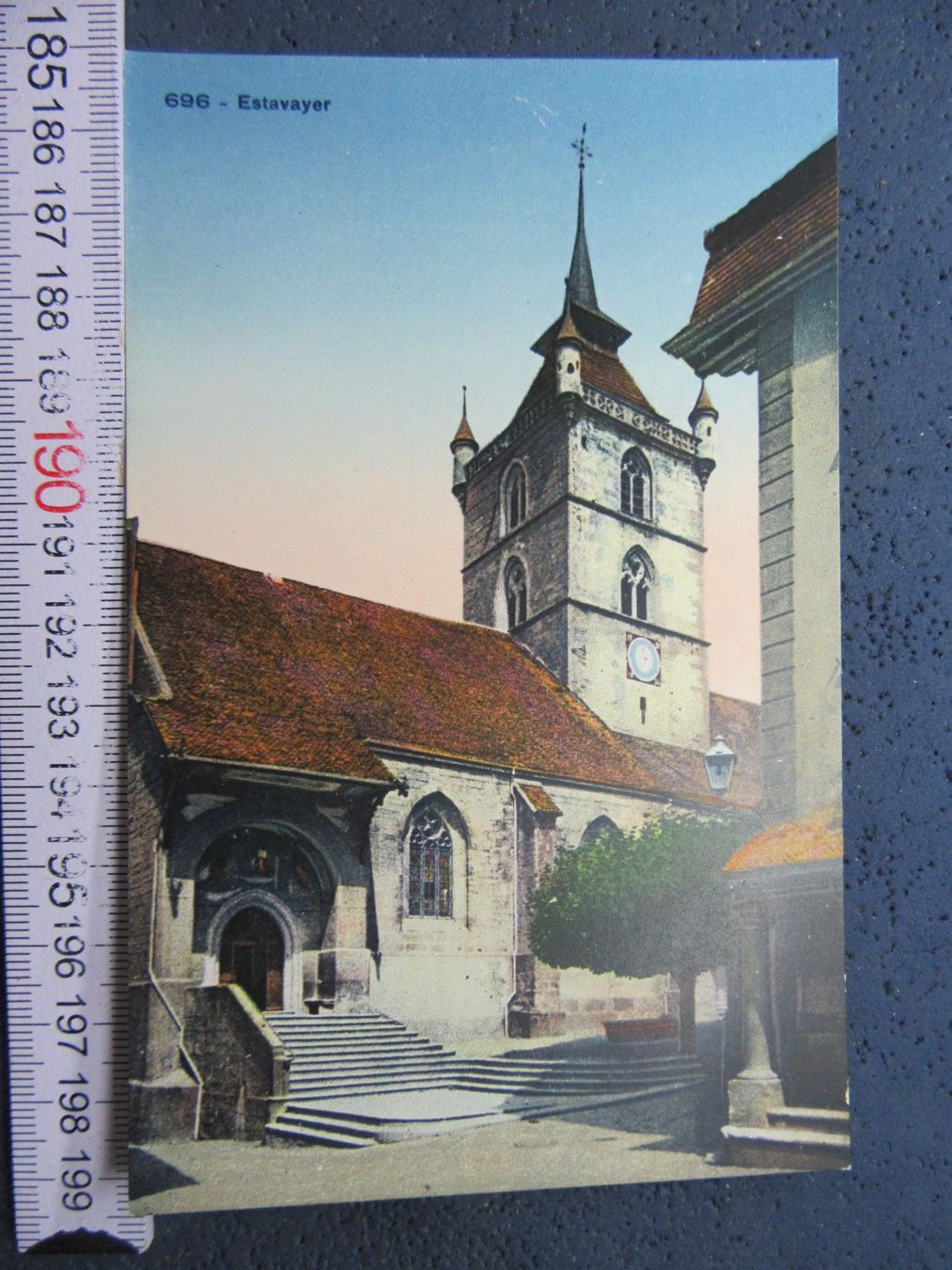 Cartoline postali: ESTAVAYER FR AK – Usato da Ettingen venduto da Hausi4711