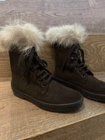 Tod's winter boots, brown, fur trim, size 36, very good!