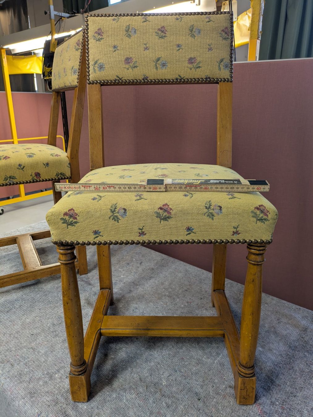 Chaises: 6 Chaises année 30 – D'occasion à Fribourg par Lundi32 2
