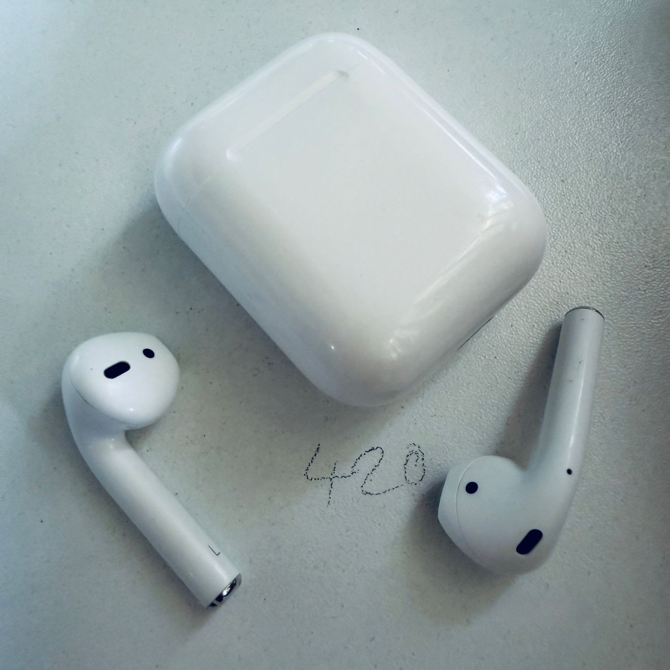Apple Casques audio: Original Apple AirPods 2 Gen. Wireless Kopfhörer & Case – D'occasion à Basel par MY.AIRPODS.SHOP 7