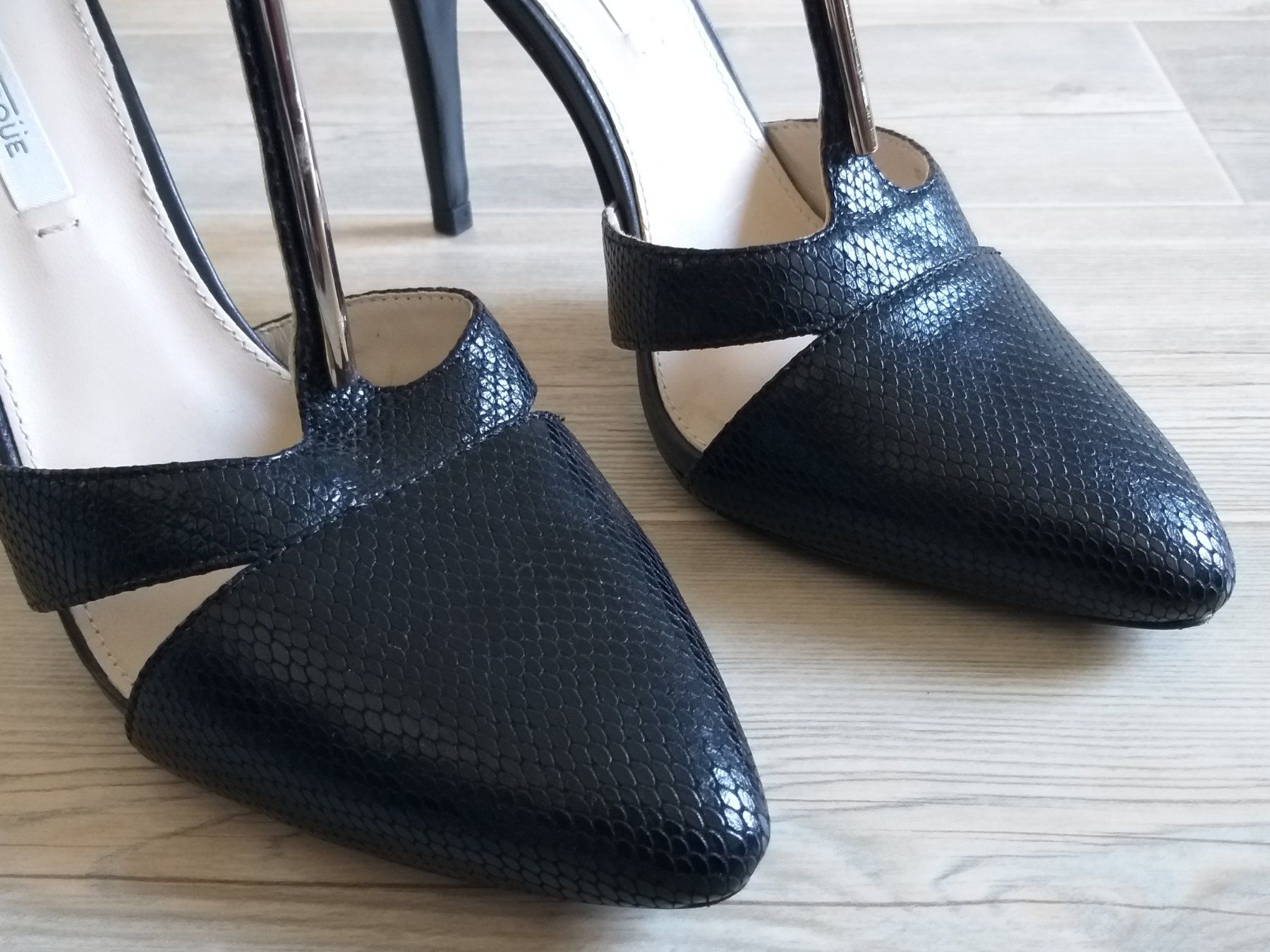 Scarpe da donna: UTERQÜE Chaussures / Schuhe pointure / Nummer 39 – Usato da Cossonay-ville venduto da Super-Price-Quality 5
