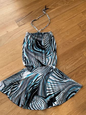 Damen Sommerkleid Neckholder Grösse S/M bedruckt
