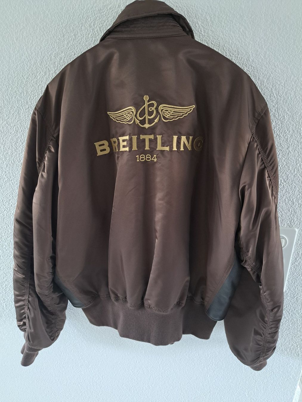Alpha Industries Giacche: " BREITLING" Bomber-Jacke Alpha-Industries Inc. 2XL – Nuovo (secondo la descrizione) da Dübendorf venduto da colo55