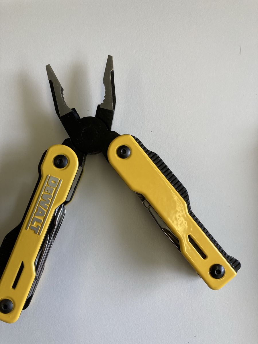 Dewalt Tous les outils: Multitool DEWALT und Mammut Messer Silver neu – D'occasion à Niederuzwil par Miami1999 3