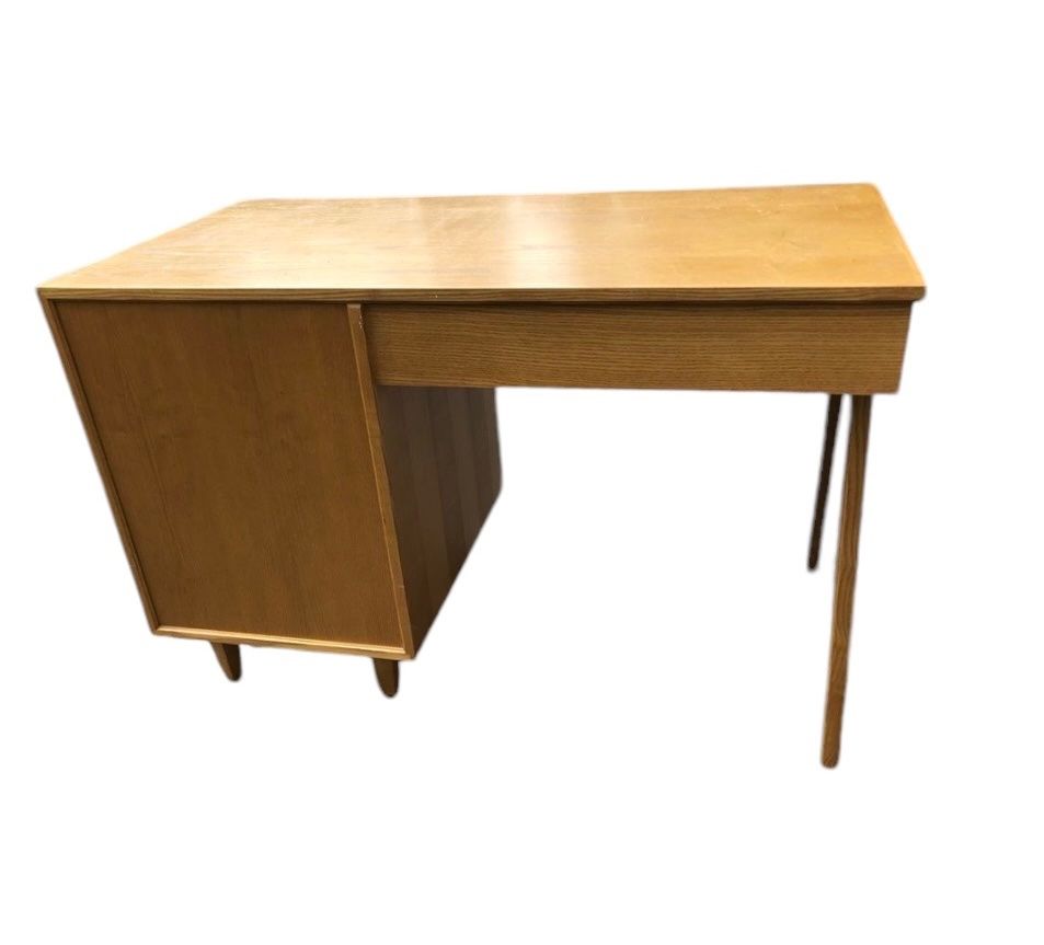 Scrivanie: Bureau vintage années 60-70 – Usato da Dotzigen venduto da SecondHandGems 4