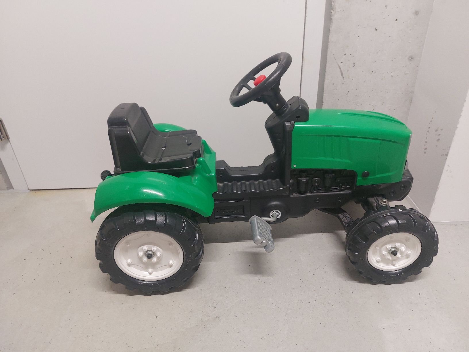 Véhicules pour enfants: Trekker pedal Traktor – D'occasion à Niederhasli par har_2bpb 2