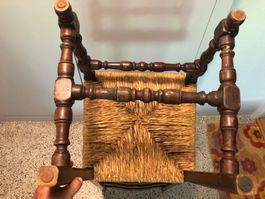 HOLZSTUHL, SITZHÖHE 45 CM, GEDRECHSELT, SÜDL. STIL