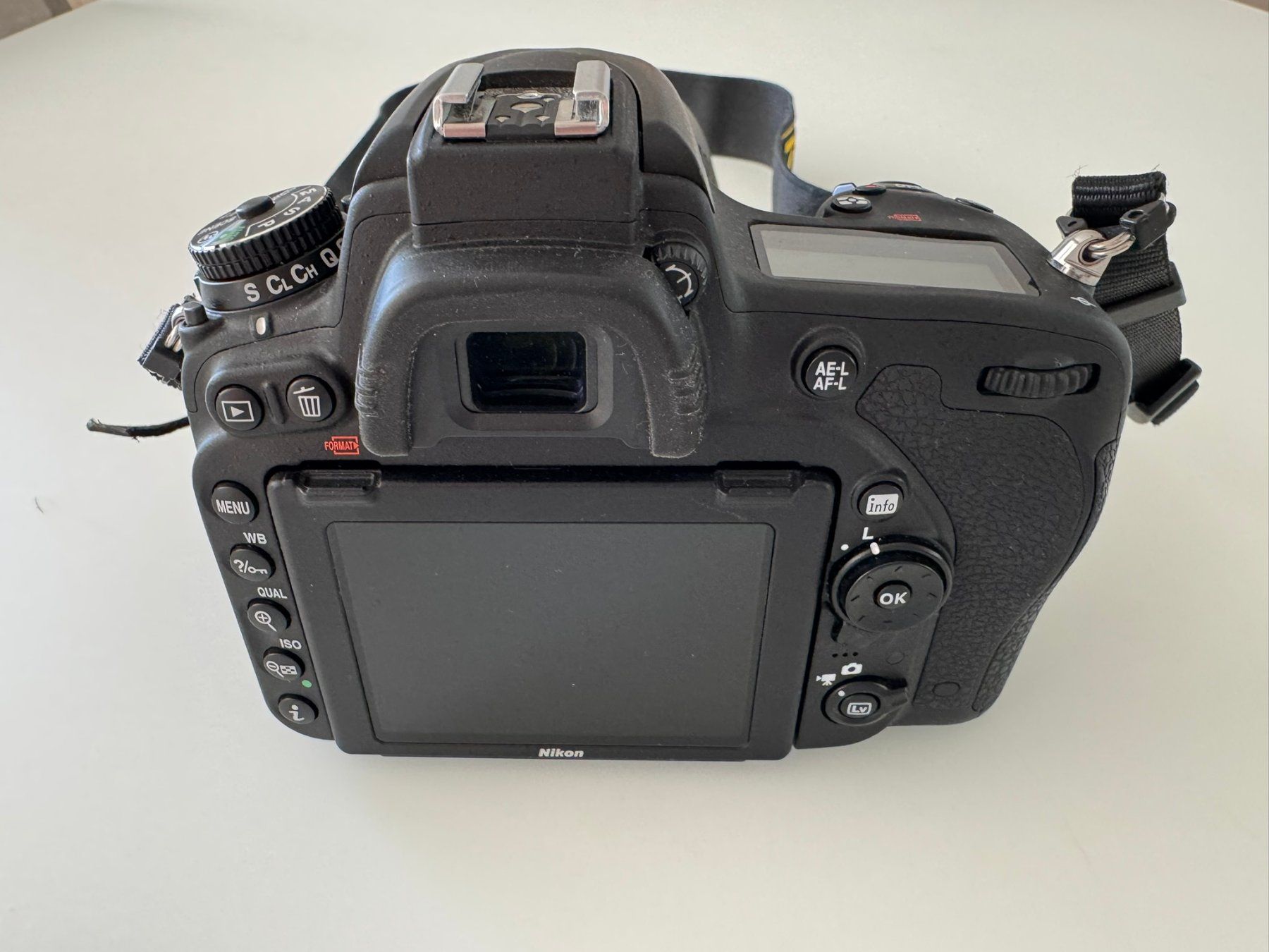 Nikon Kamera: Nikon D750 Set mit 3 Nikkor Ojektive – Gebraucht aus Sementina von tgian 7