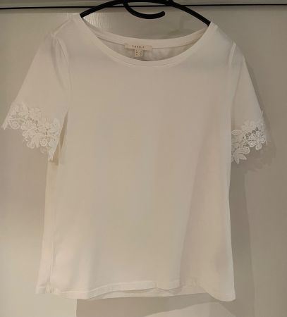 Esprit, Stylisches Blusenshirt mit Spitzendeko, Grösse S