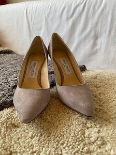 Jimmy Choo Scarpe da donna: Jimmy Choo Romy Suede Pumps Light Grey 37 – Nuovo (secondo la descrizione) da Bernhardzell venduto da Sunka0 1