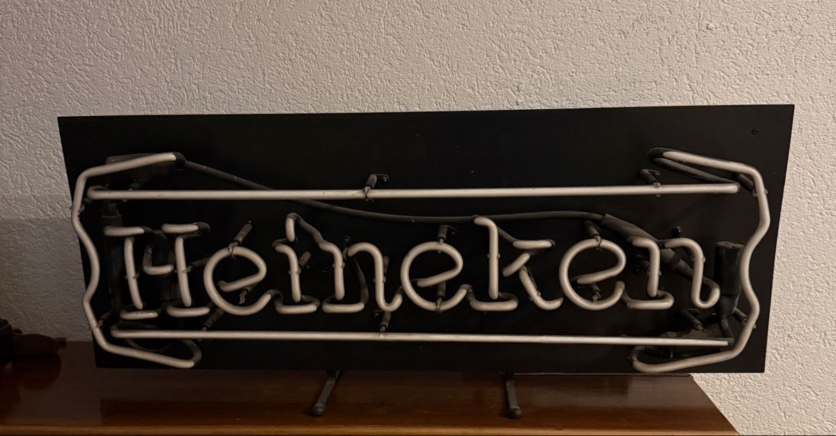 Lampade:  Neon Leuchtreklame  – Usato da Kerzers venduto da Pesche1340 1